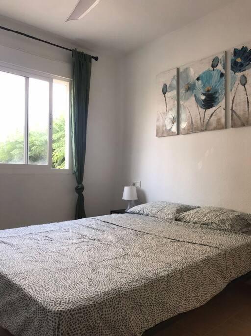 Lovely One Bedroom Unit With Balcony And Pool เดเนีย ภายนอก รูปภาพ